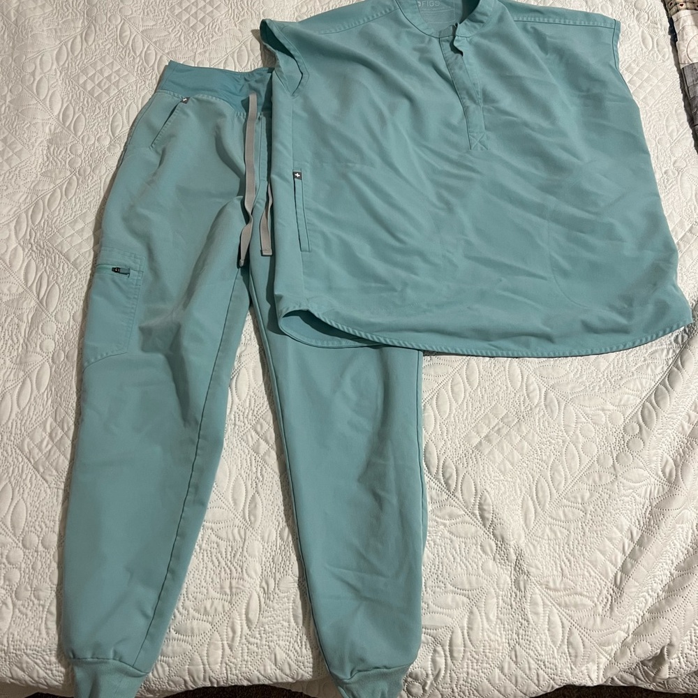 Figs Teal Scrub Set